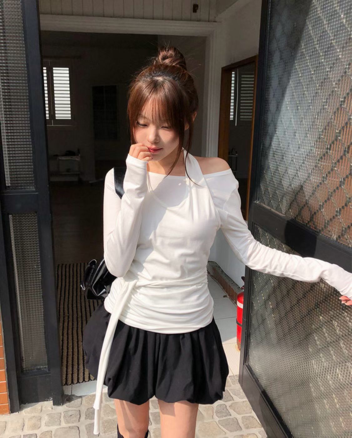 [Preorder 1st Drop Price] C4904 Astra Strap Top