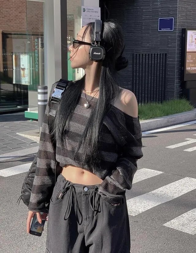 [Preorder 1st Drop Price] C604 Afterdark Striped Top