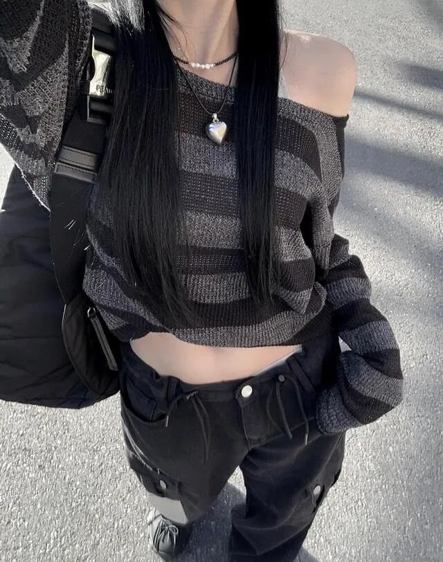 [Preorder 1st Drop Price] C604 Afterdark Striped Top