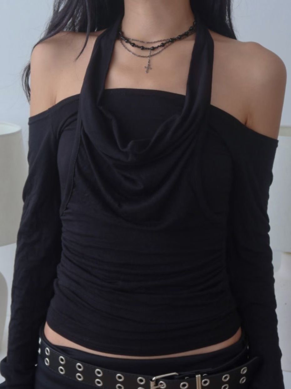 [WEBSITE EXCLUSIVE] C806 Delulu Halter Layer Top