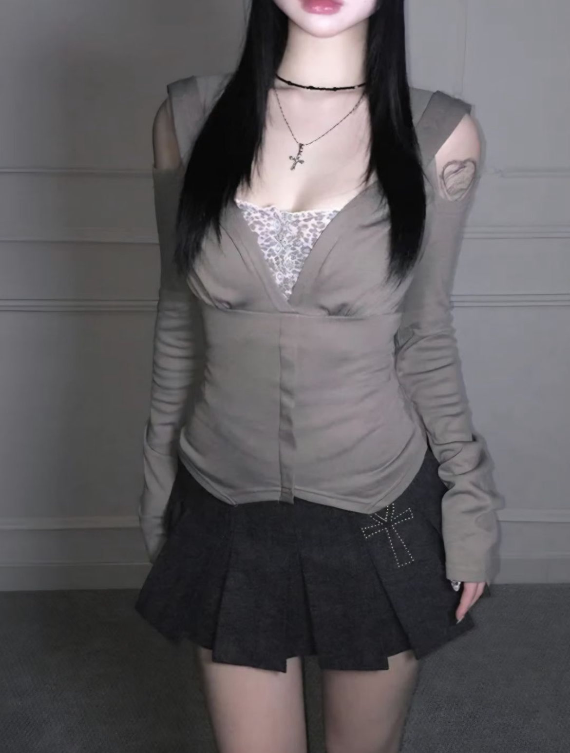 [WEBSITE EXCLUSIVE] C807 Edgeplay Shoulder Hoodie