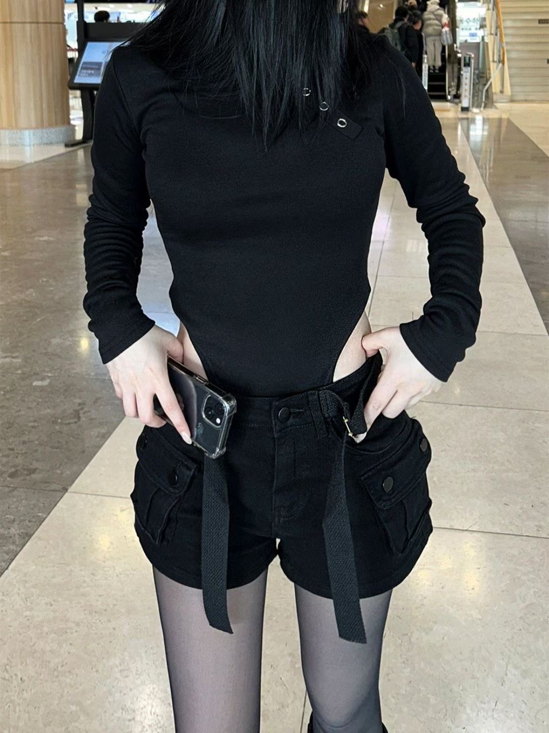 [Preorder 1st Drop Price] C809 Cutline Siren Hoodie