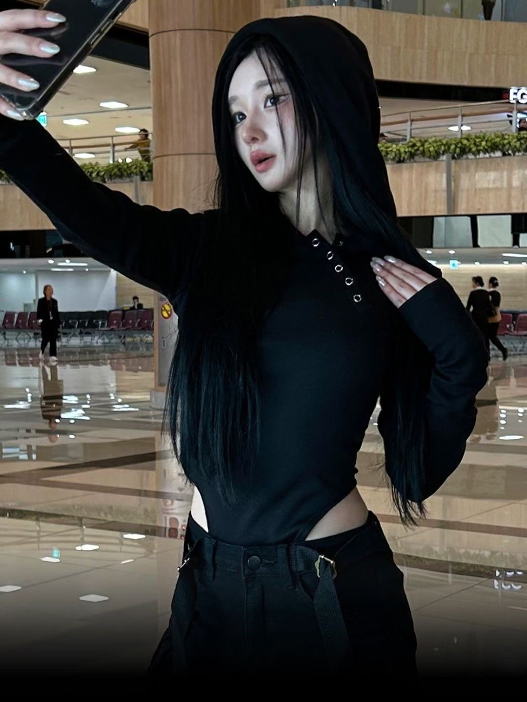 [Preorder 1st Drop Price] C809 Cutline Siren Hoodie