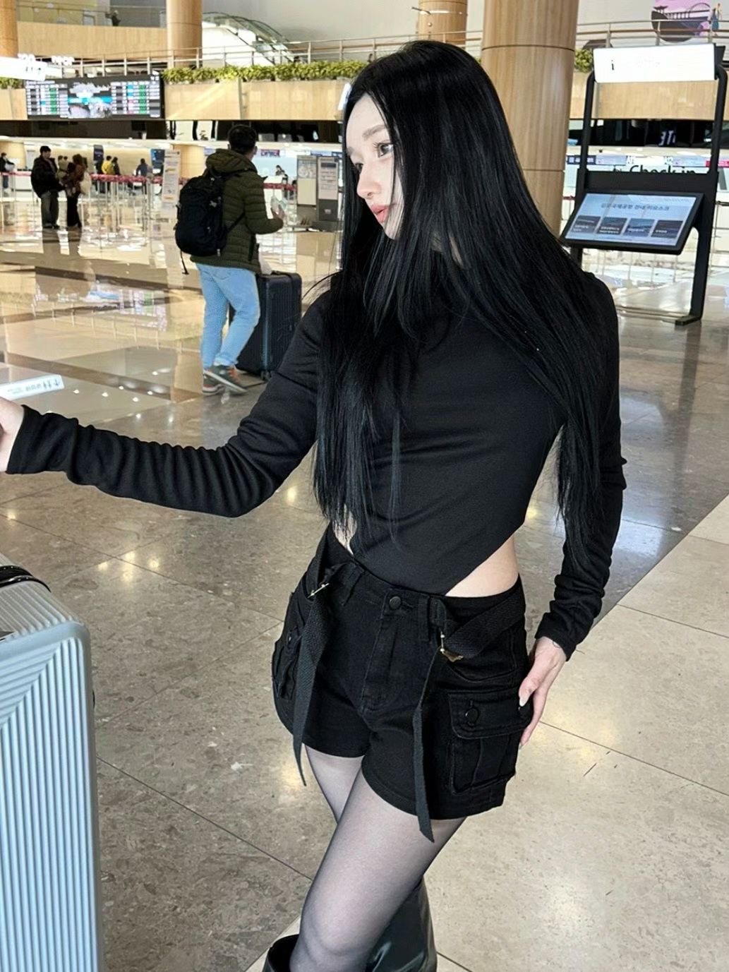 [Preorder 1st Drop Price] C809 Cutline Siren Hoodie