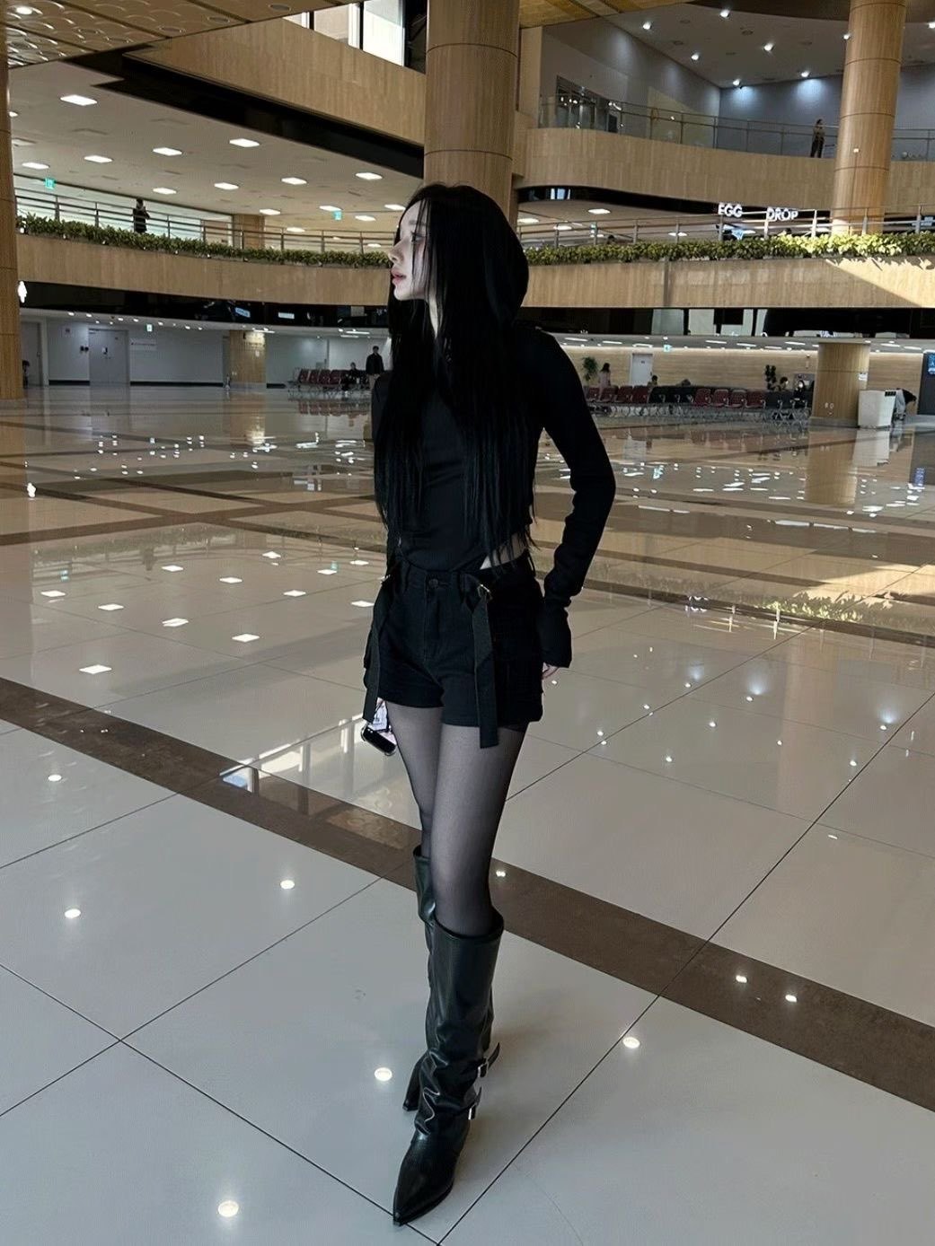 [Preorder 1st Drop Price] C809 Cutline Siren Hoodie