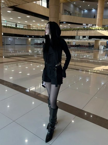 [Preorder 1st Drop Price] C809 Cutline Siren Hoodie