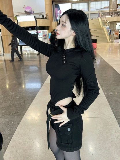 [Preorder 1st Drop Price] C809 Cutline Siren Hoodie