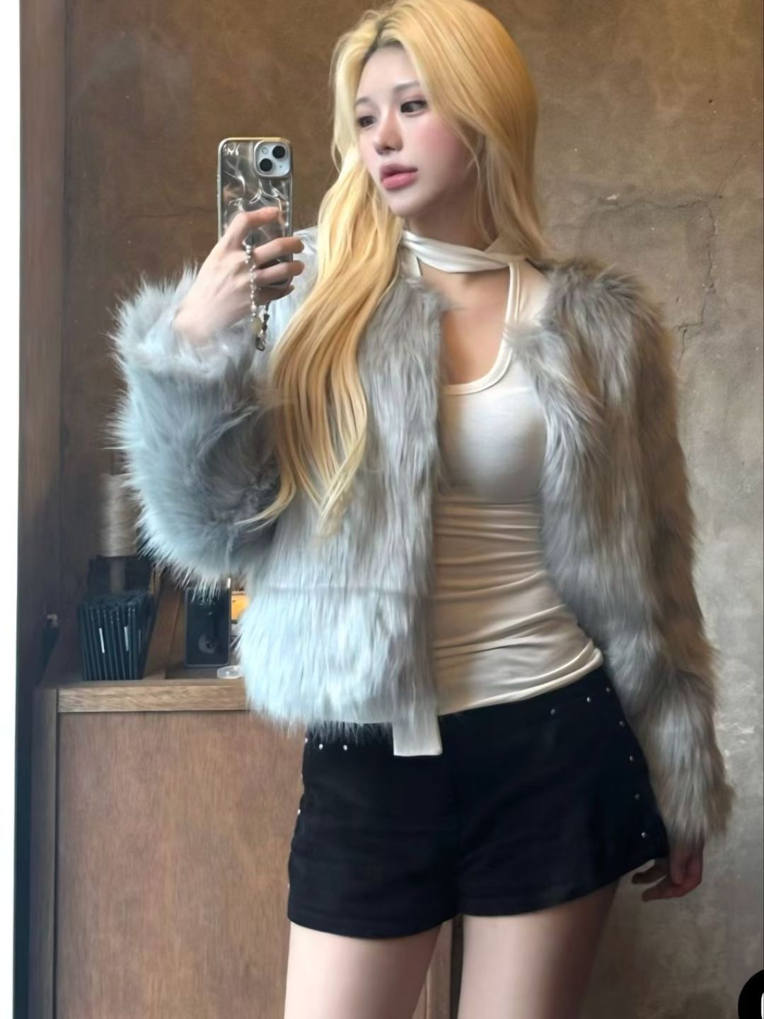 [Preorder 1st Drop Price] C812 Silque Curve Top