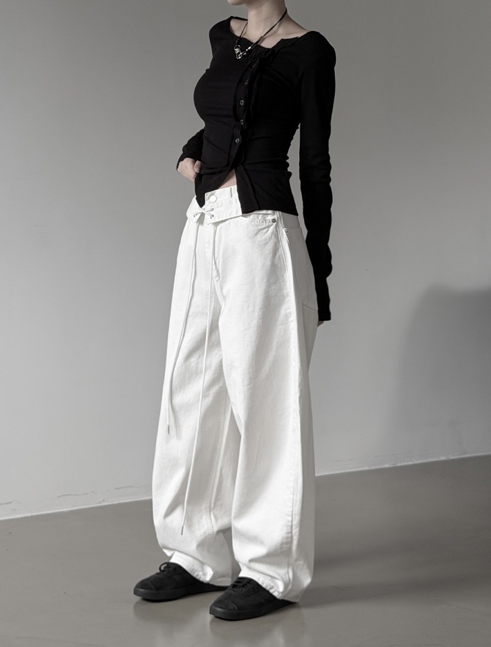 [Preorder 1st Drop Price] C817 Veyra Asym Top