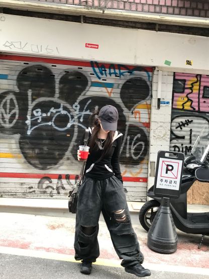 [Preorder 1st Drop Price] C818 Sporty not flirty hoodie