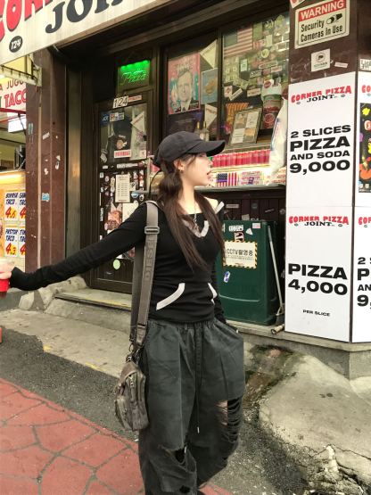 [Preorder 1st Drop Price] C818 Sporty not flirty hoodie