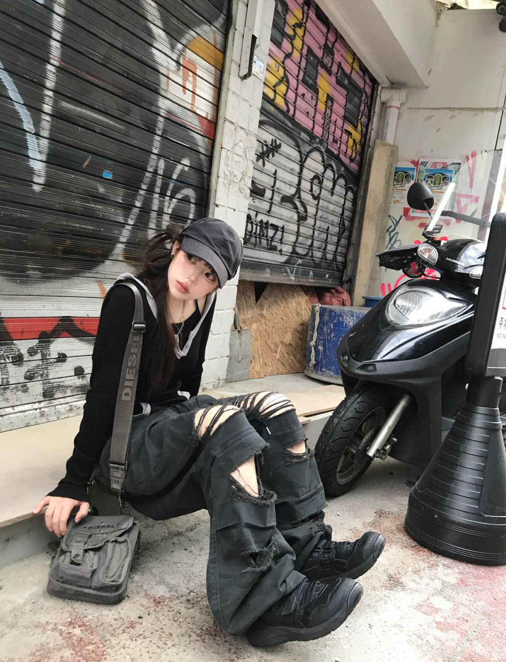 [Preorder 1st Drop Price] C818 Sporty not flirty hoodie