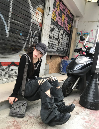 [Preorder 1st Drop Price] C818 Sporty not flirty hoodie