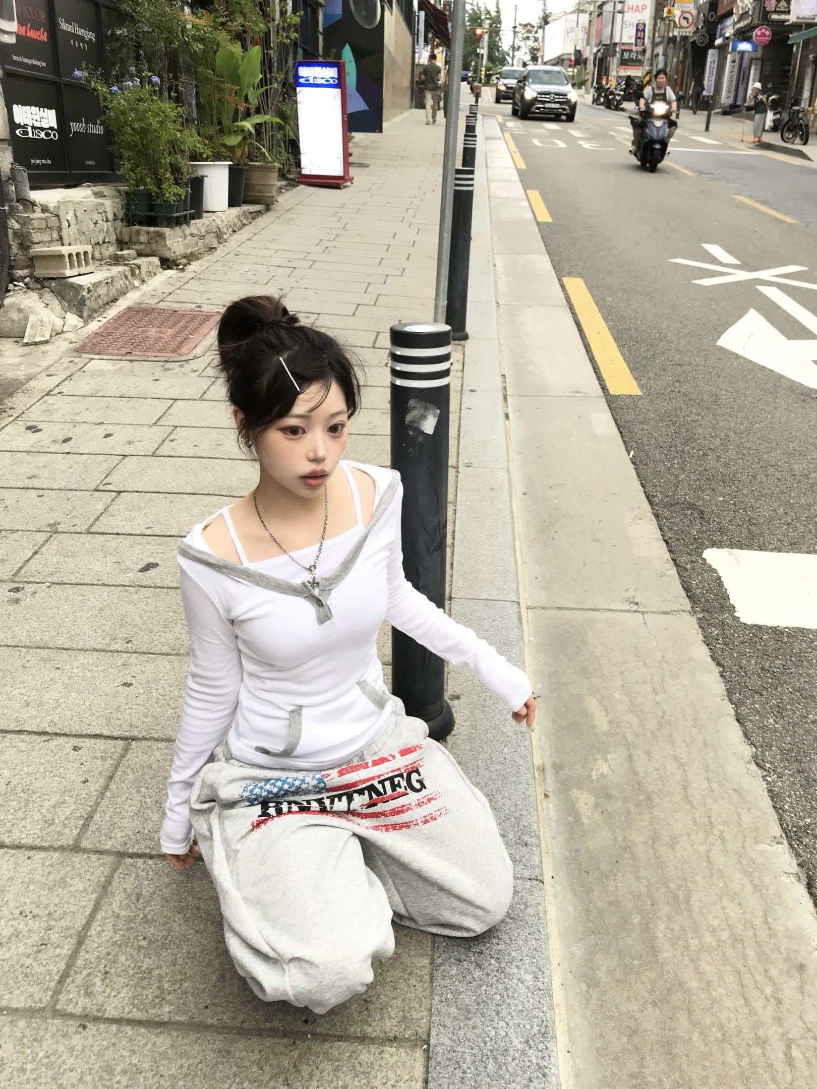 [Preorder 1st Drop Price] C818 Sporty not flirty hoodie