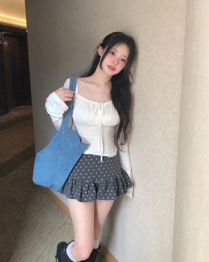 [Preorder 1st Drop Price] C819 Unforgettable teenage crush top