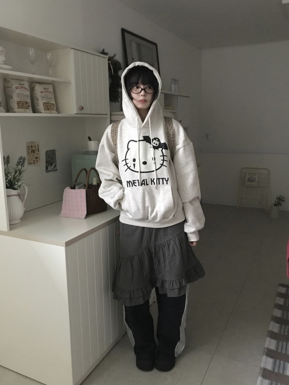 [Preorder 1st Drop Price] C902 Metal Kitty Hoodie