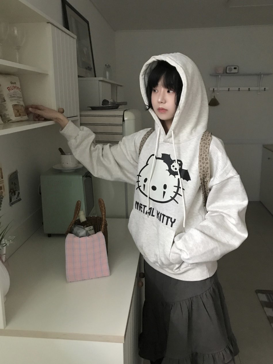 [Preorder 1st Drop Price] C902 Metal Kitty Hoodie