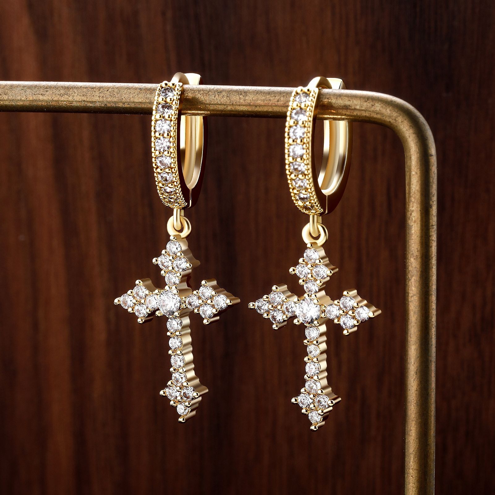 VS042 Stud Earrings