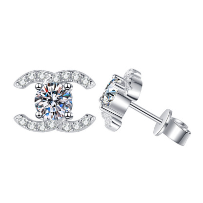 VS070 Stud Earrings