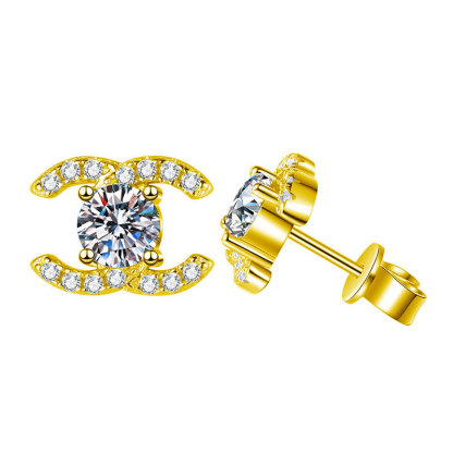 VS070 Stud Earrings