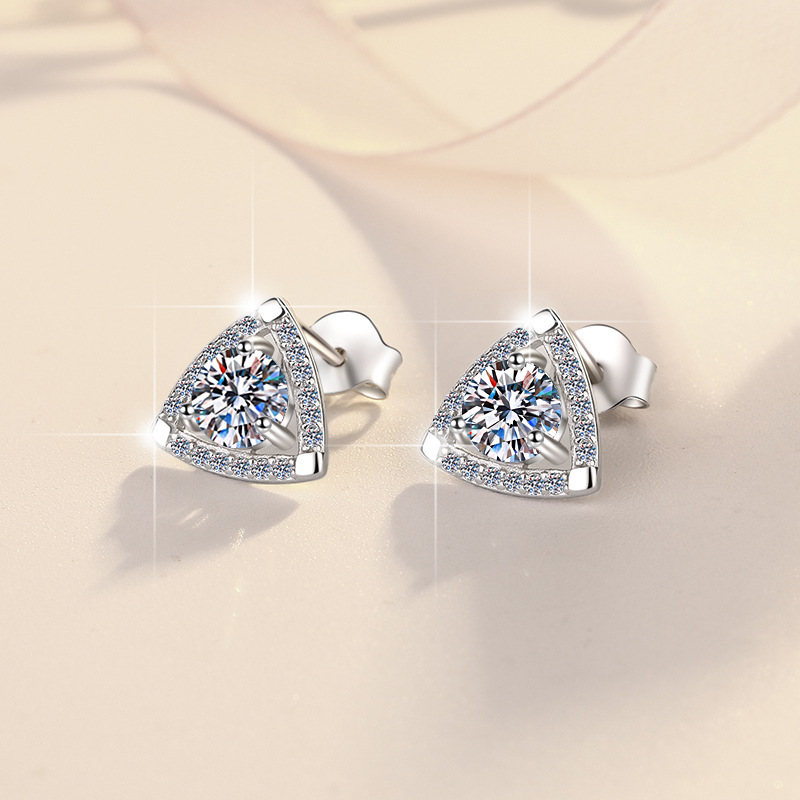 VS068 Stud Earrings