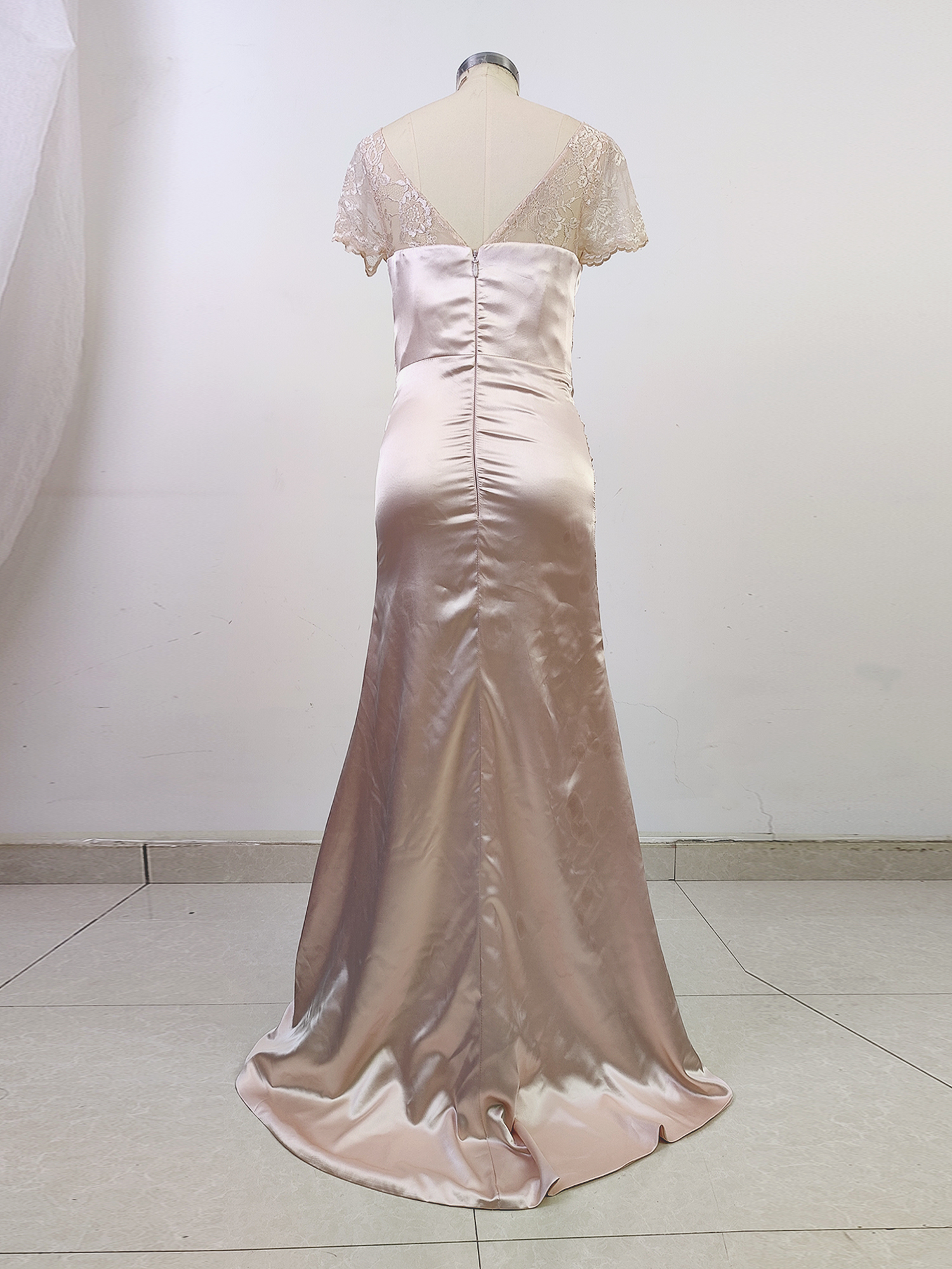 Short Sleeves Formal Dresses with Applique Mermaid Satin Bridesmaid Dress