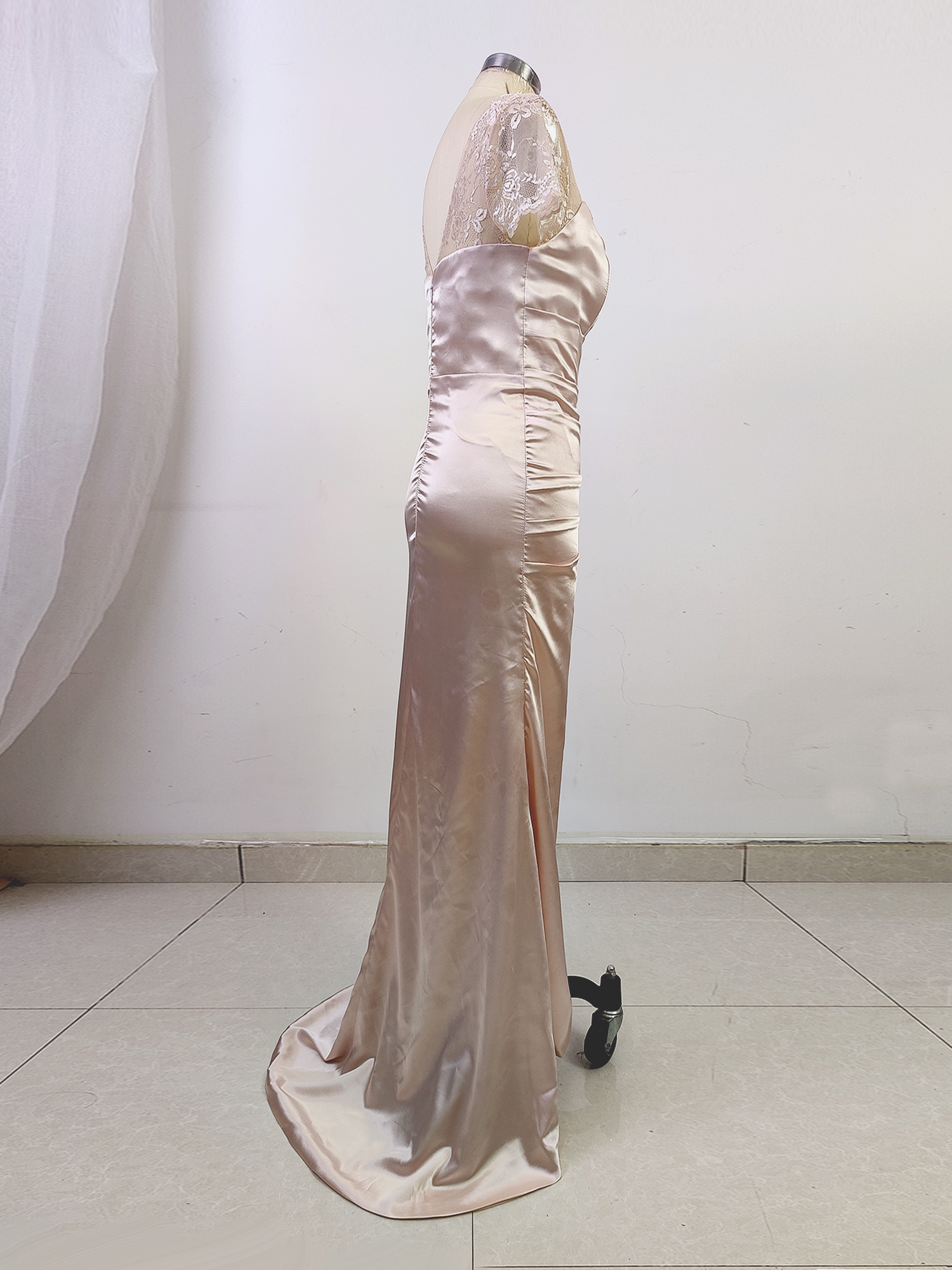 Short Sleeves Formal Dresses with Applique Mermaid Satin Bridesmaid Dress
