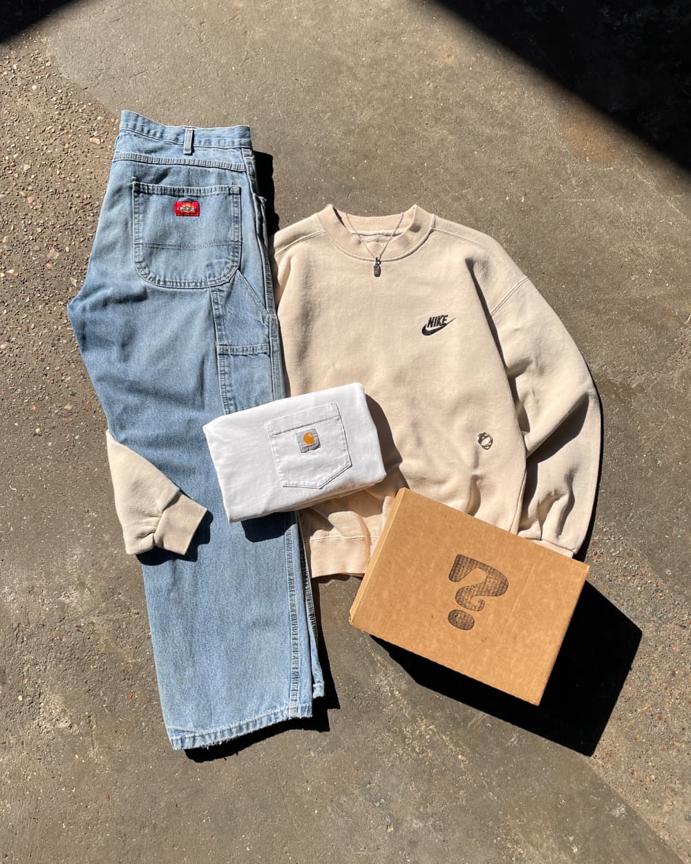 Vintage Outfit Mystery Box