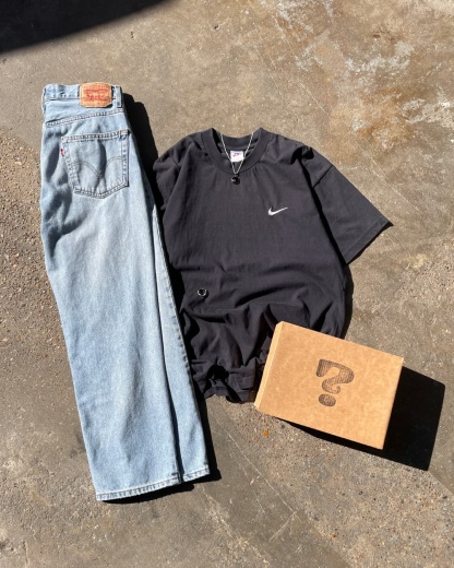 Vintage Outfit Mystery Box