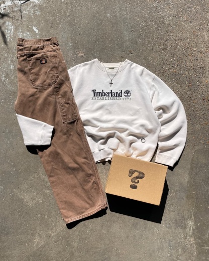 Vintage Outfit Mystery Box