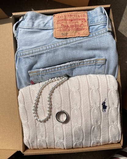 Vintage Outfit Mystery Box