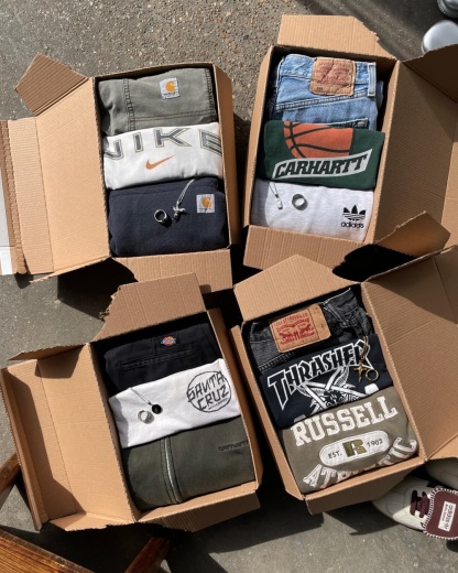 Vintage Outfit Mystery Box