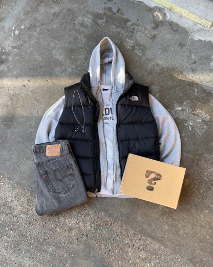 Vintage Outfit Mystery Box