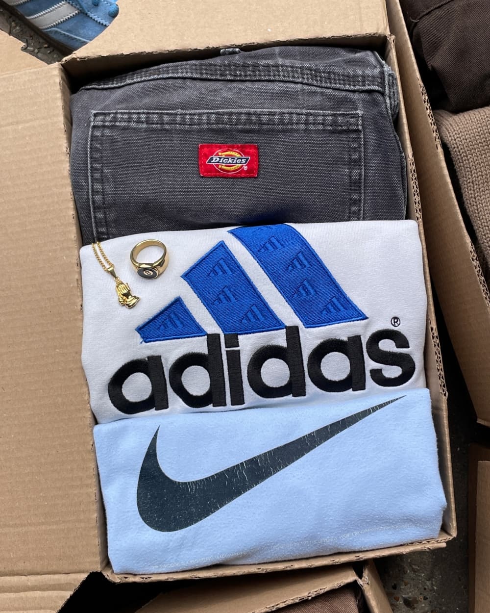 Vintage Outfit Mystery Box