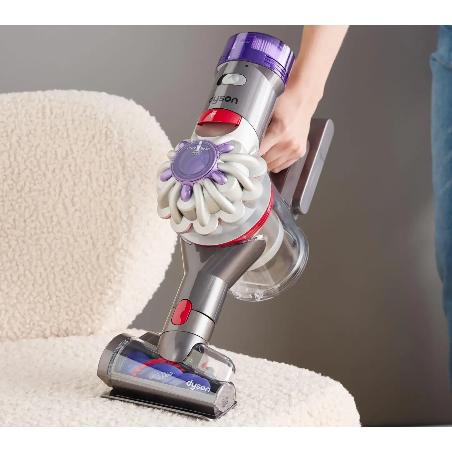 Dyson V8 Extra De-tangle Cordless Vacuum with 8 Tools