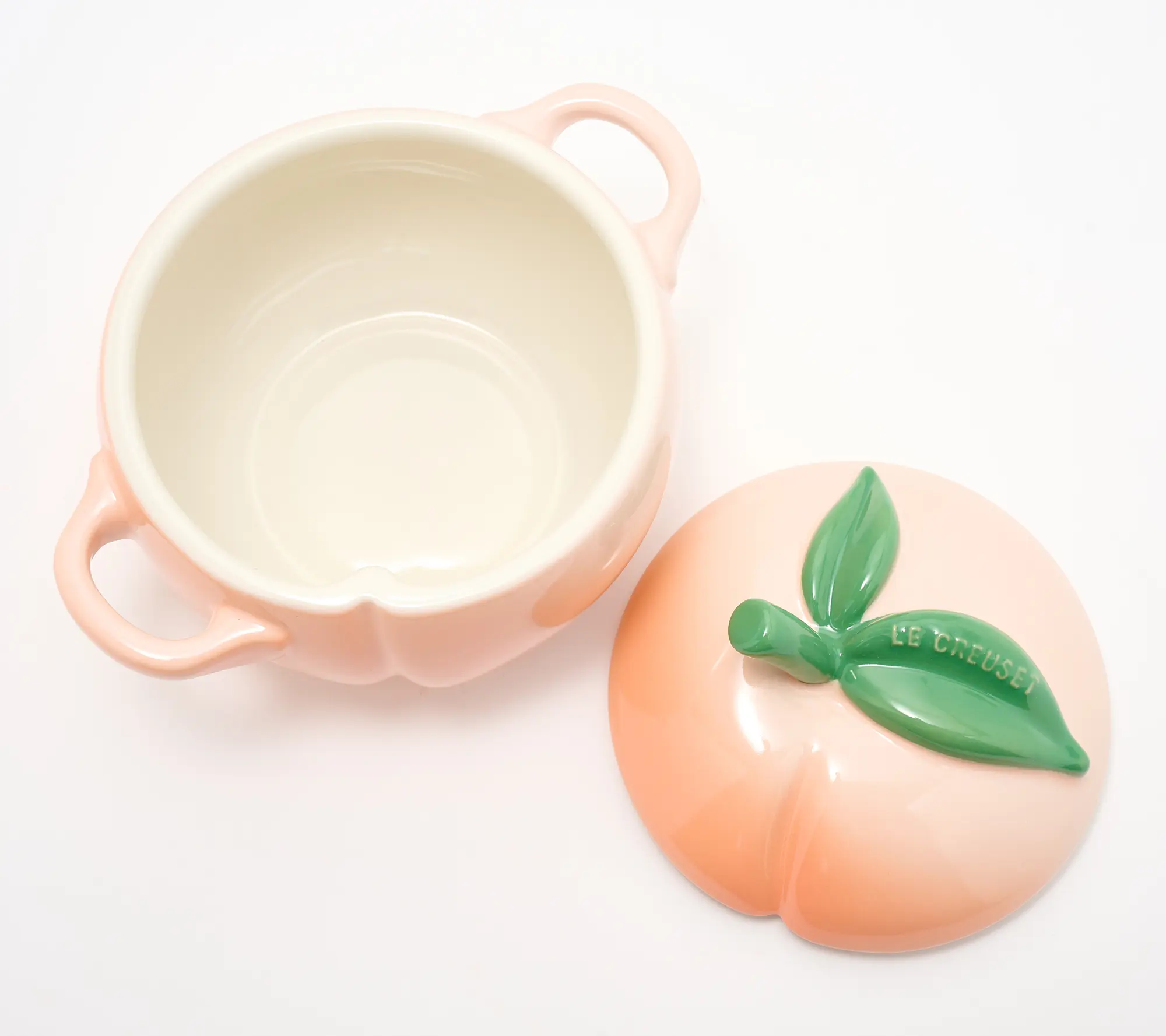 Le Creuset 16-oz Stoneware Mini Fruit Cocotte