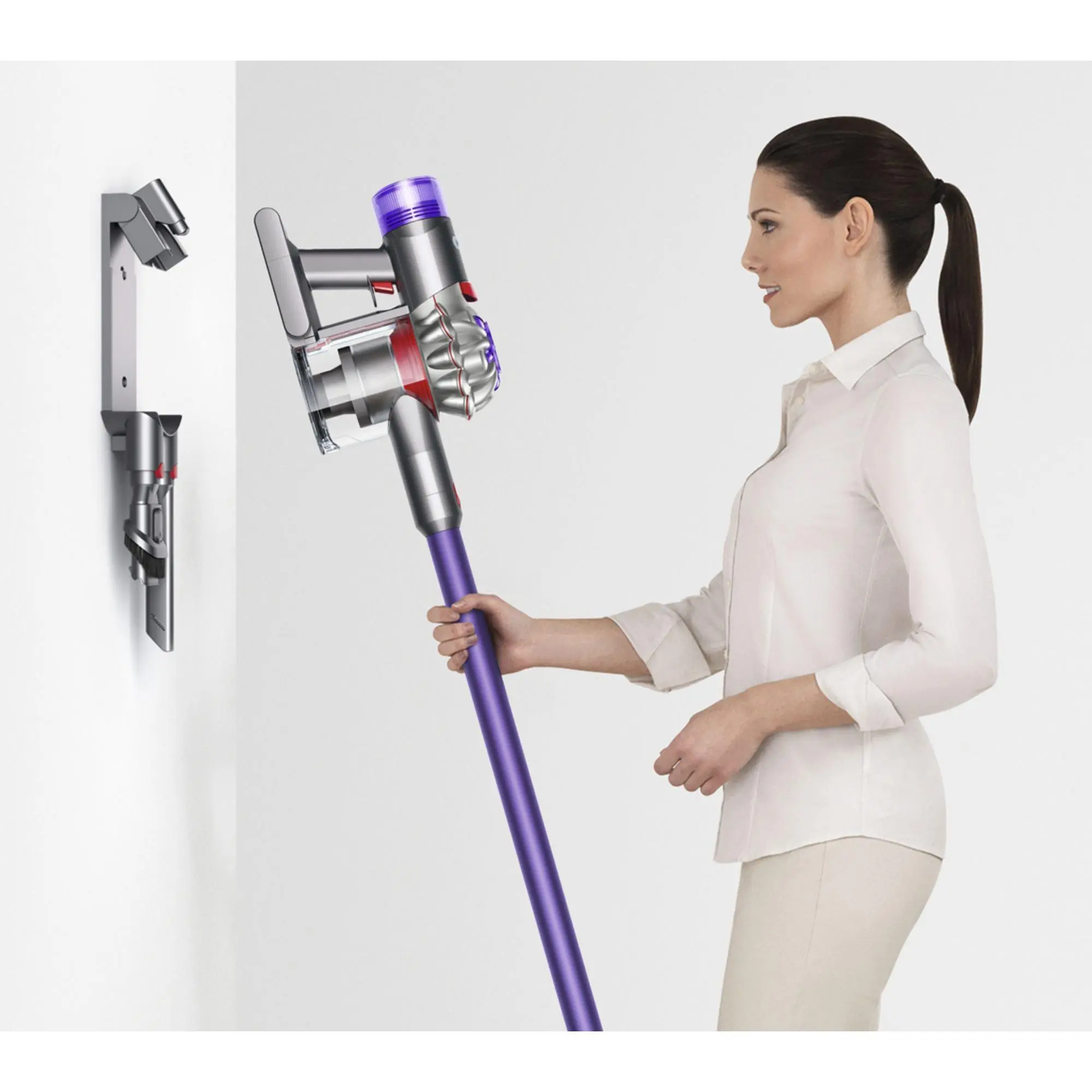 Dyson V8 Extra De-tangle Cordless Vacuum with 8 Tools
