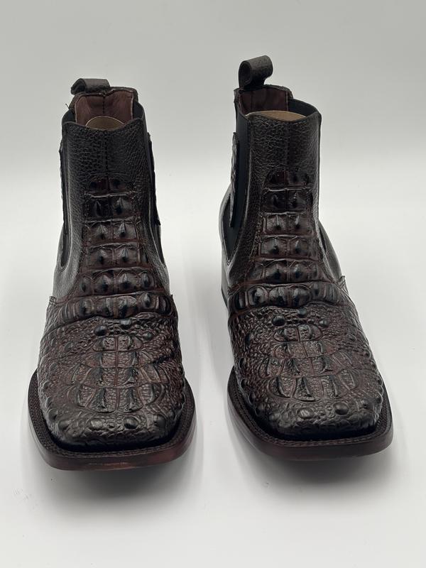 Unengraved Crocodile Ankle Boot