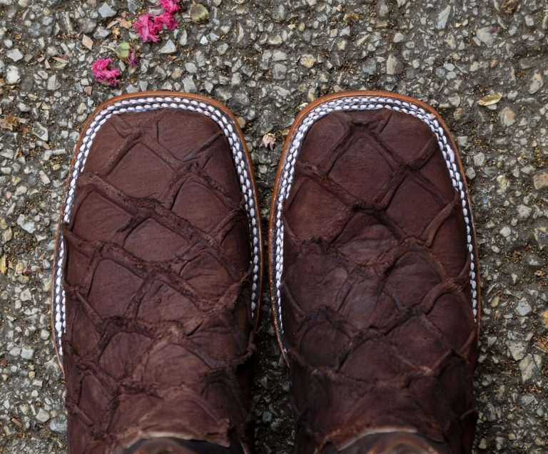 Print Rustic Presents Brown Square Toe Boots