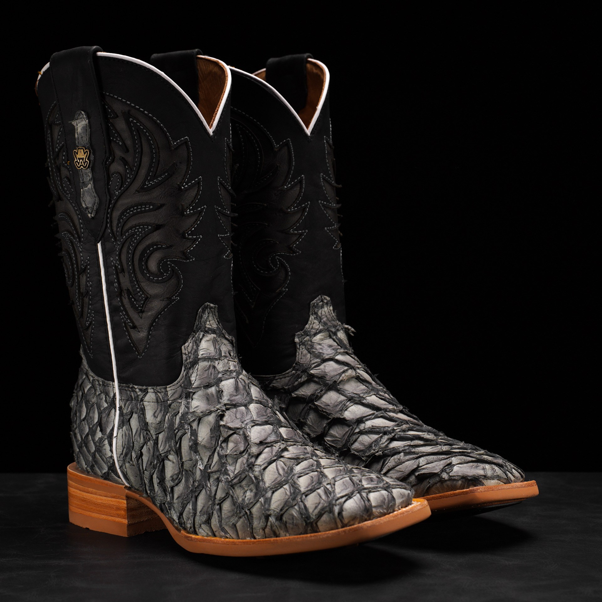 Pirarucu Fish-Web Gray Boots