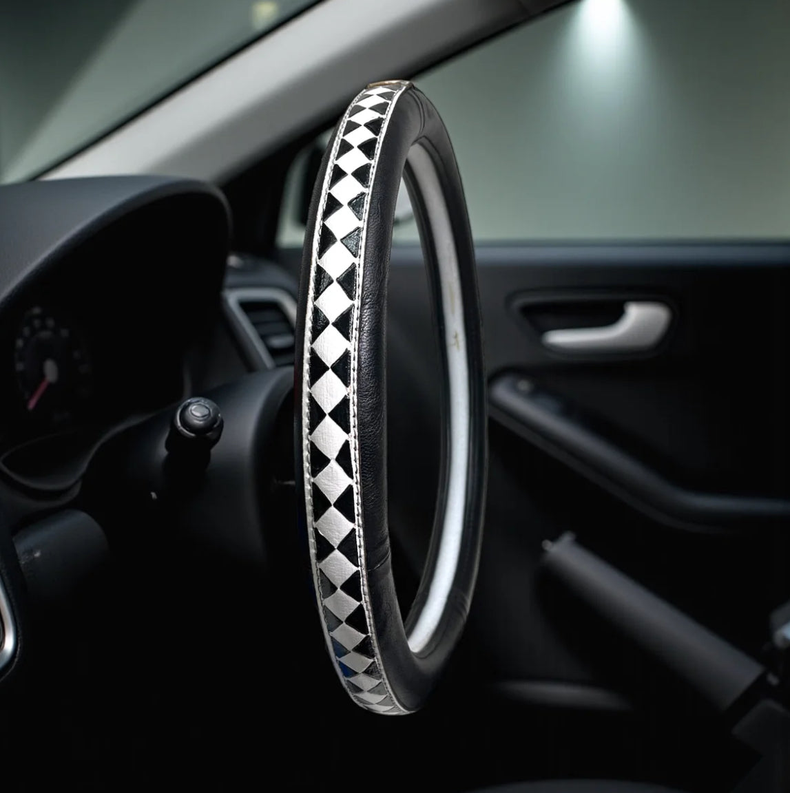 Checkmate Western Tooled Leather Steering Wheel Cover