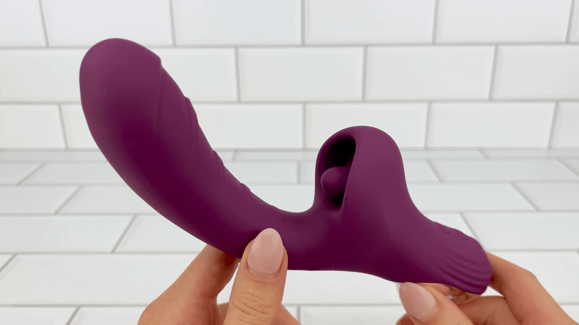 Curved Dual-Action Massager – A Unique Design for Next-Level External Sensation