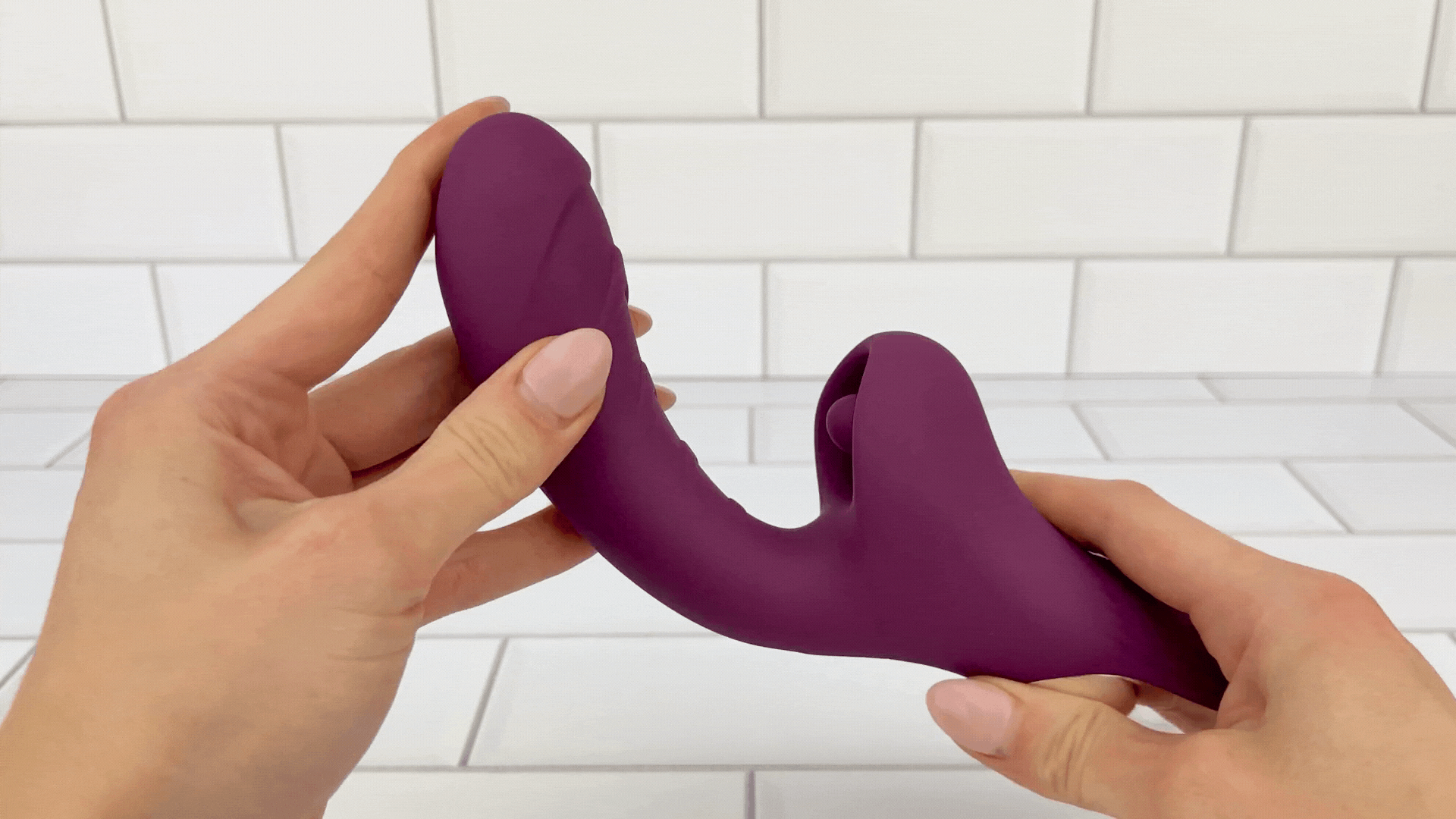 Curved Dual-Action Massager – A Unique Design for Next-Level External Sensation