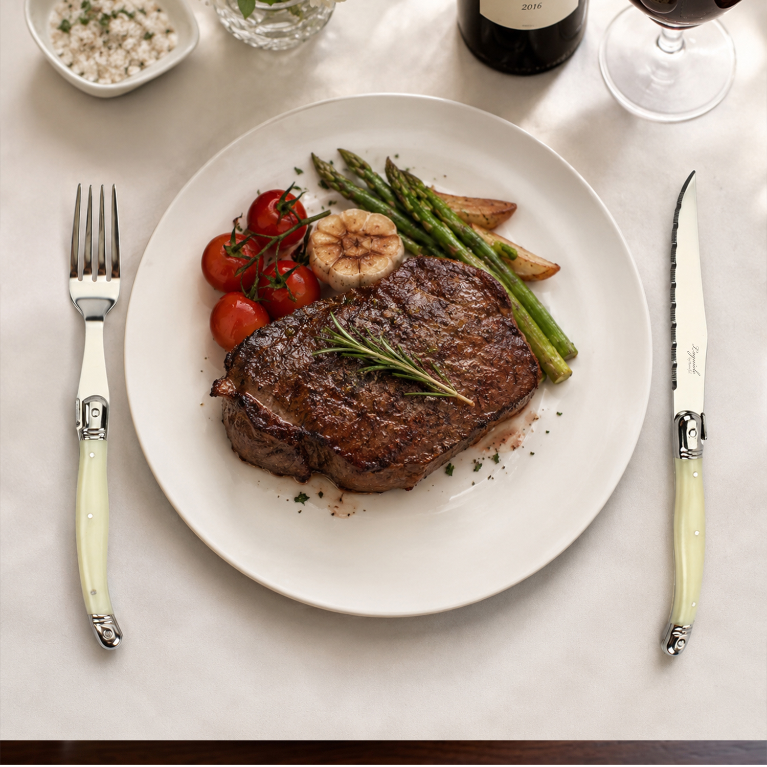 Homeful Flatware 18/10 Stainless Steel Steak Knives