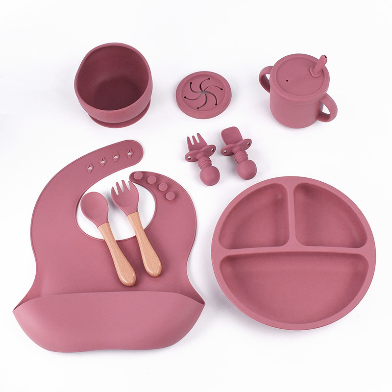 Children's silicone dinnerware set (8 pieces)