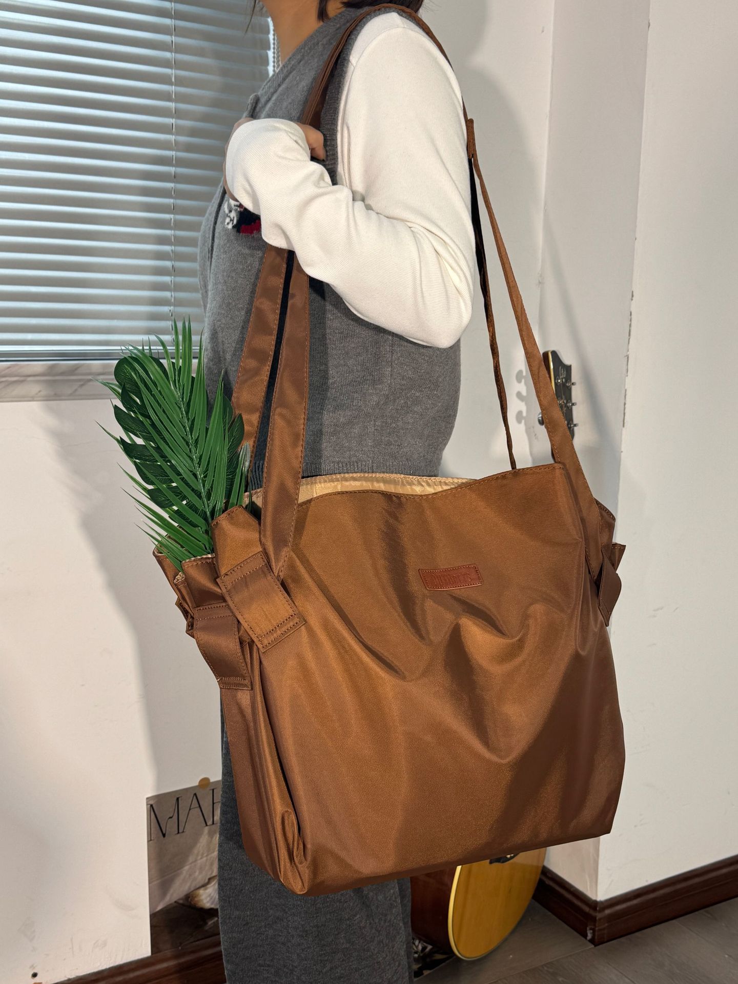 Large capacity single-shoulder/crossbody travel bag, stylish women's handbag