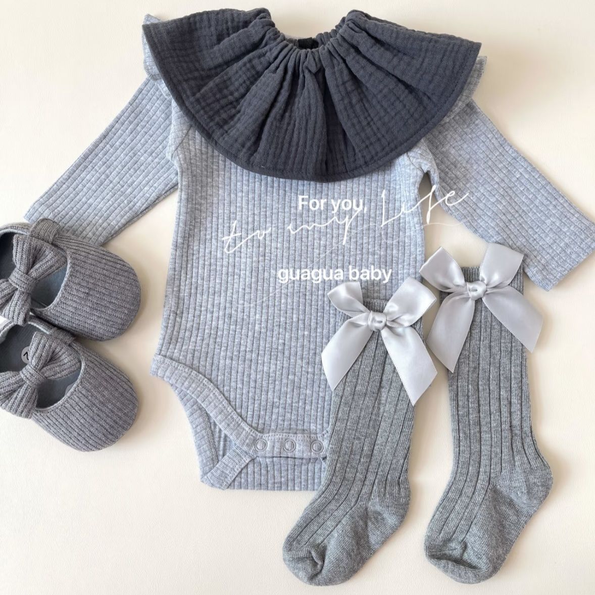 Long-sleeve baby bodysuit