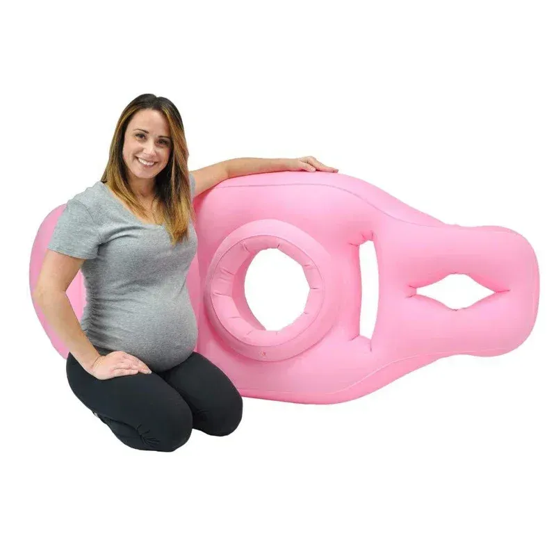 Inflatable sleeping mat for expectant mothers