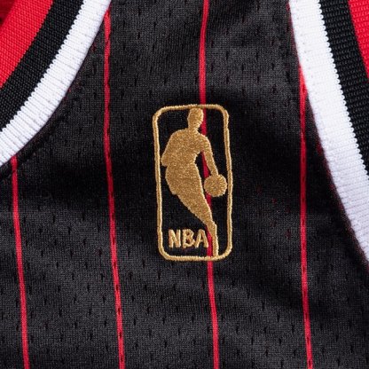 Michael Jordan Chicago Bulls 1996-97 Black Alternate Authentic Jersey