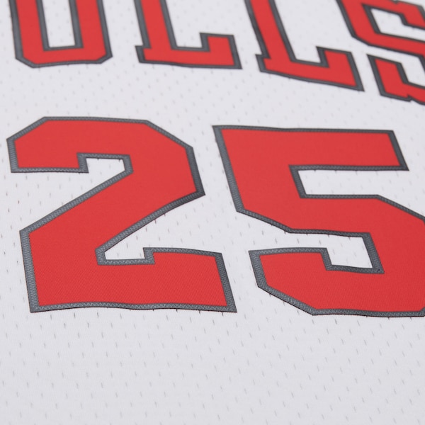 Steve Kerr Chicago Bulls 1997-98 White Swingman Jersey